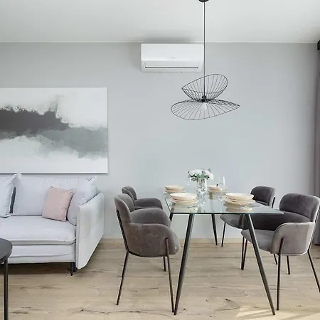 Baltic Waves W Miedzyzdrojach Blisko Plazy & Parking By Renters شقة